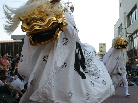 八幡獅子舞