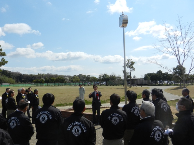 津ライオンズクラブ　中勢グリーンパーク時計台除幕式 挨拶