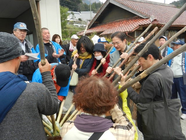 美杉地域伝統の餅つき「千本つき」