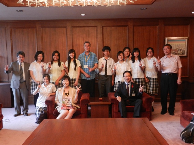 三重県立久居高等学校　姉妹校からの交換留学生来訪