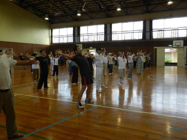 修成地区ラジオ体操会「さんさんかい」十周年記念の会 体操、挨拶