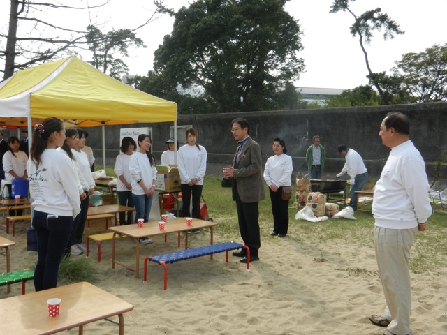 津幼稚園「静かな浜辺で秋刀魚を食べる会」挨拶