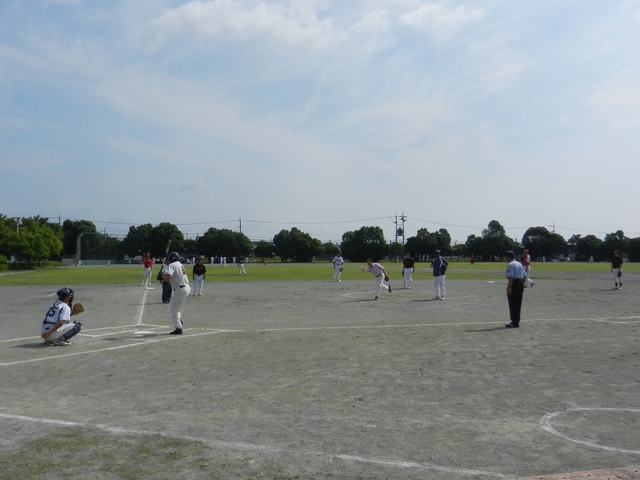 第6回津市ソフトボール同友会市長杯 始球式