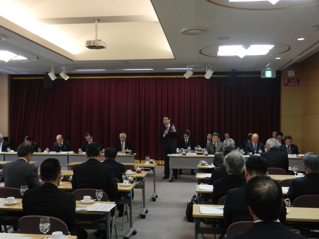 津商工会議所主催「市長ほか市幹部を囲む懇談会」市長講話、意見交換