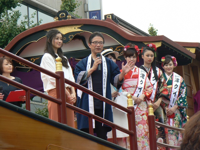 足立梨花さん一日船長