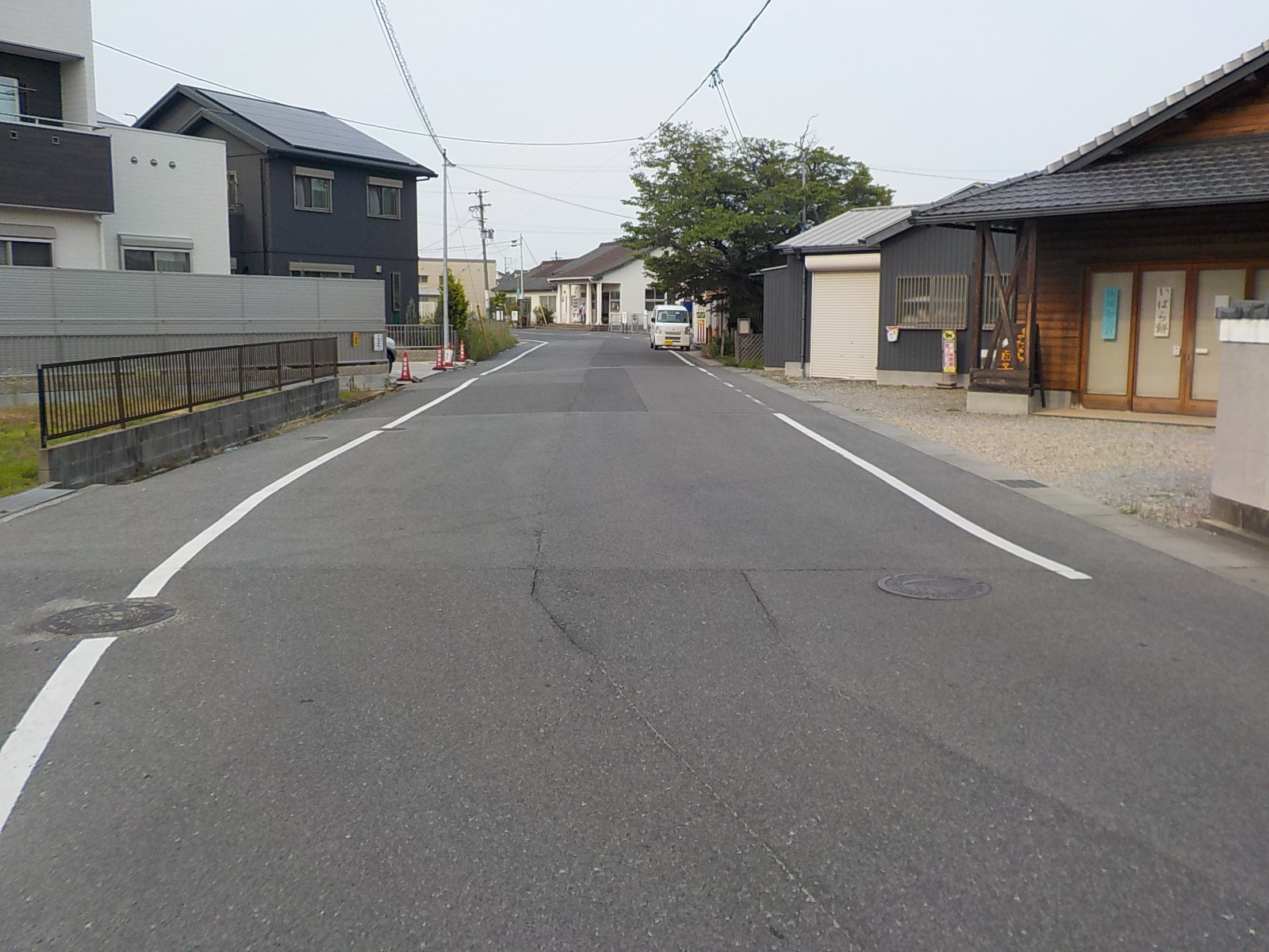 幅員の広い駅前通り施工前