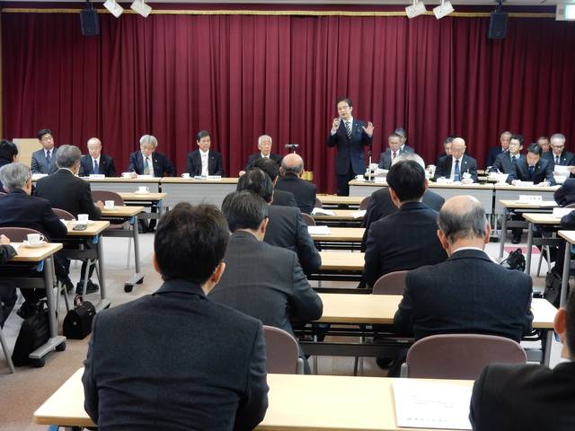 津商工会議所主催「市長ほか市幹部を囲む懇談会」