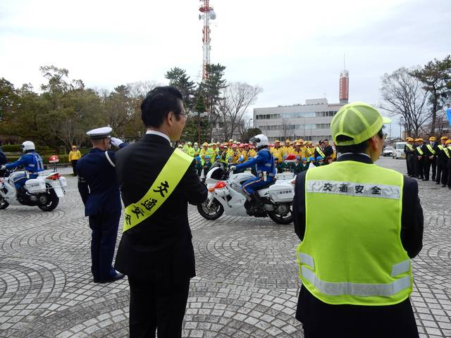 春の全国交通安全運動に伴う出発式