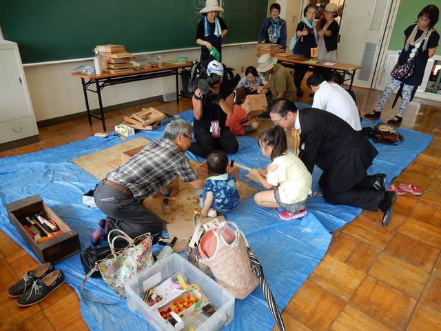 みさとの学校マルシェ