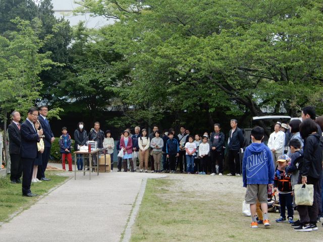 津偕楽公園除草・清掃活動