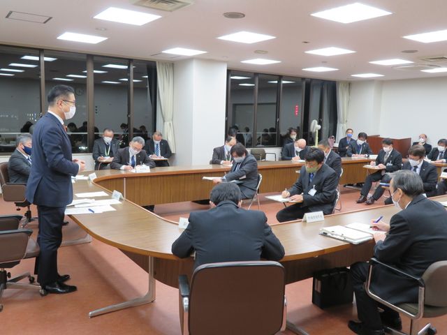 新型コロナウイルス感染症対策本部会議