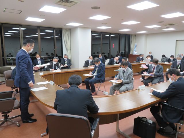 新型コロナウイルス感染症対策本部会議