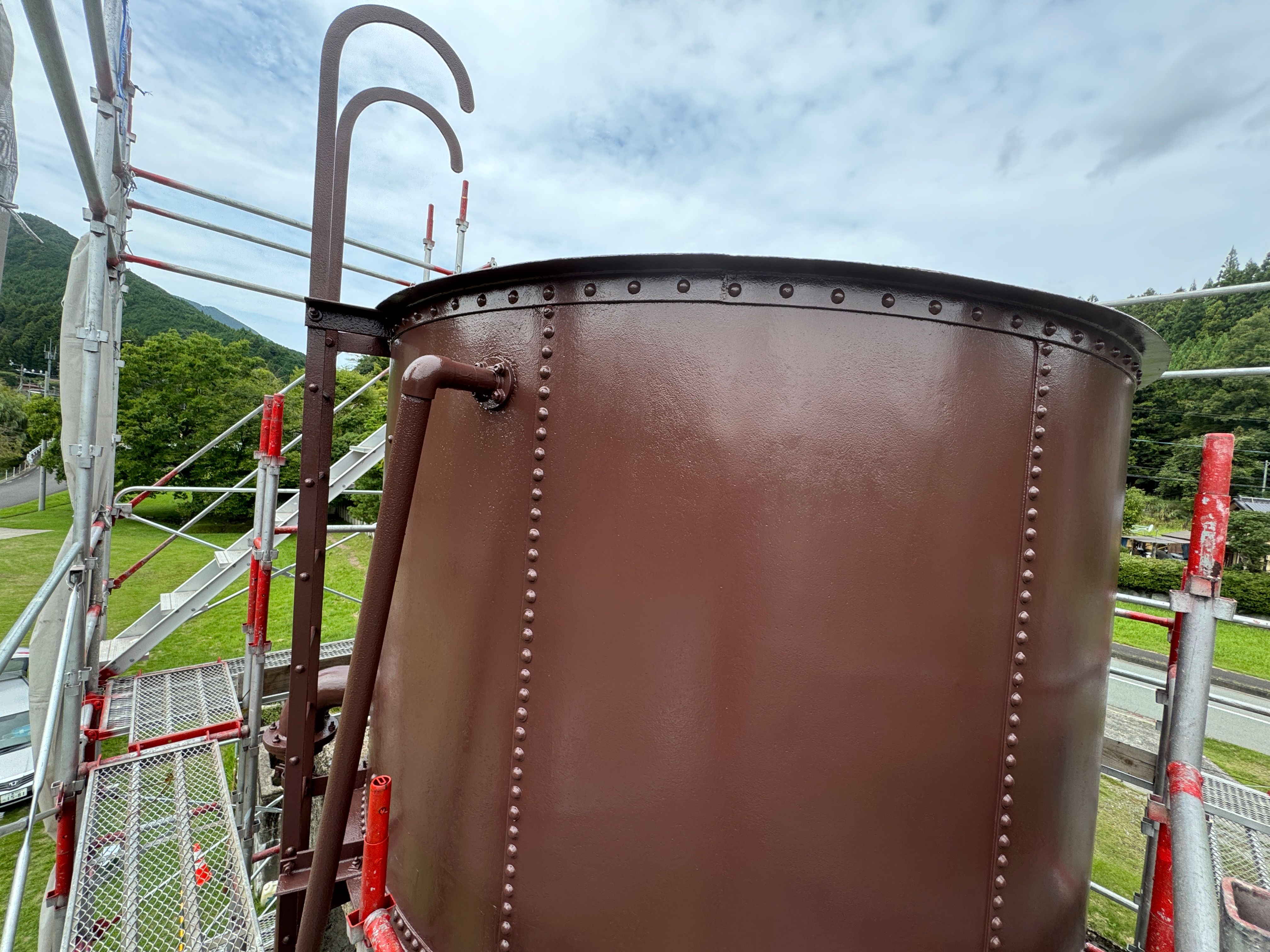 タンク外面の塗装のようす