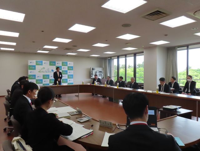 交通安全対策会議